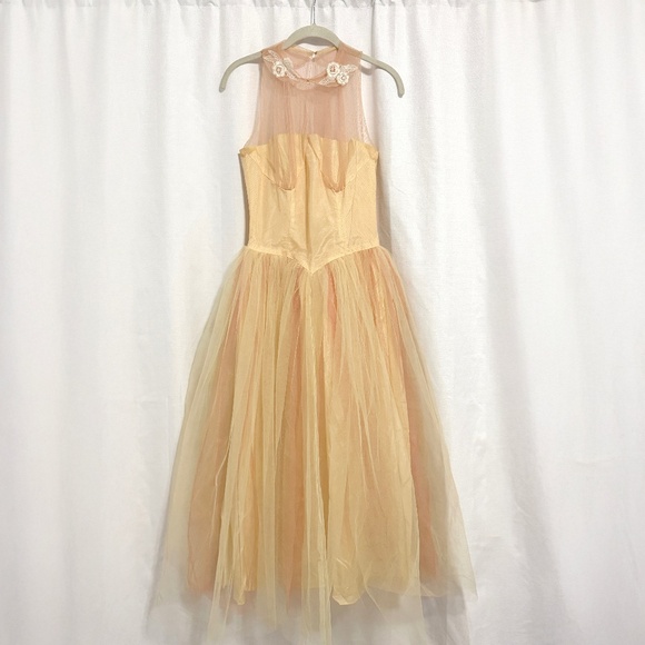 Vintage Dresses & Skirts - Vintage 1950s Sylvia Ann Bridal Fit & Flare Pale Yellow and Peach Tulle Dress